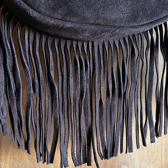 Marlon Firenze | Chocolate Leather Hobo Bag w/ Interchangeable Crossbody Strap - Picture 4 of 9